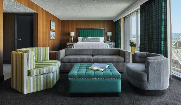 Graduate by Hilton Eugene by null