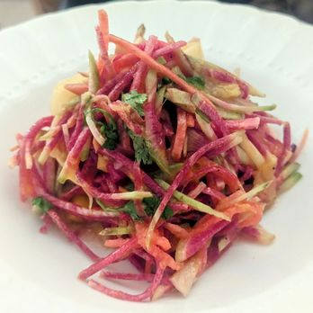 Verde Mesa - Cold radish and mango salad, with cilantro vinaigrette - Caribbean Near Me - San Juan, Puerto Rico Verde Mesa - Cold radish and mango salad, with cilantro vinaigrette - Caribbean Near Me - San Juan, Puerto Rico