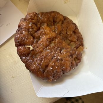 Fresh Donuts - Apple fritter - Bakeries Near Me - KANSAS CITY, Missouri Fresh Donuts - Apple fritter - Bakeries Near Me - KANSAS CITY, Missouri