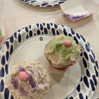 Sur La Table - My cupcake creations - Kitchen Supplies Near Me - King of Prussia, Pennsylvania
