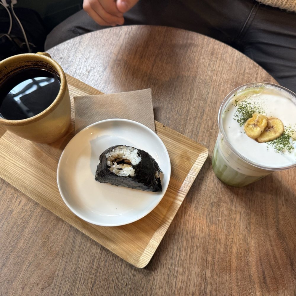 Hand brew, kombu onigiri, banana matcha Hand brew, kombu onigiri, banana matcha