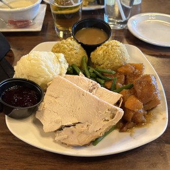 Killarney House - Thanksgiving lunch - Pubs Near Me - Davidsonville, Maryland