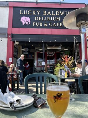 Lucky Baldwin's Pub by null