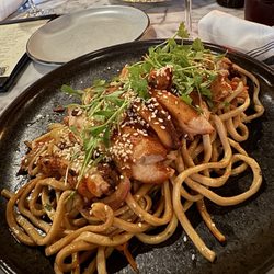 Sentinel & Station - Chicken thighs over lo mein