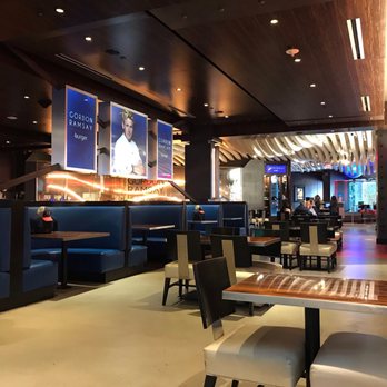 Gordon Ramsay Burger Las Vegas - Dining area - Burgers Near Me - Las Vegas, Nevada Gordon Ramsay Burger Las Vegas - Dining area - Burgers Near Me - Las Vegas, Nevada