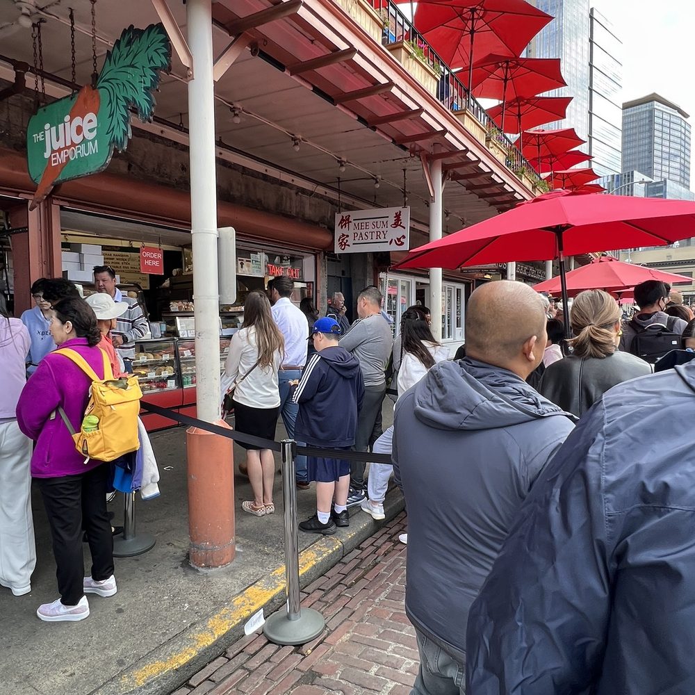 Mee Sum Pastry - Outside line - Seafood Near Me - Seattle, Washington Mee Sum Pastry - Outside line - Seafood Near Me - Seattle, Washington