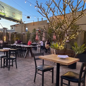 Roe Seafood Restaurant - Back patio - Seafood Near Me - Long Beach, California Roe Seafood Restaurant - Back patio - Seafood Near Me - Long Beach, California