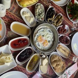 Yavuz'un Yeri - Turkish breakfast