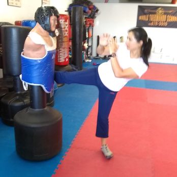 Create Develop & Flow Academy - Arianna use of Thai boxing to attack thigh training with sifu jack. - Martial Arts Near Me - Las Vegas, Nevada Create Develop & Flow Academy - Arianna use of Thai boxing to attack thigh training with sifu jack. - Martial Arts Near Me - Las Vegas, Nevada
