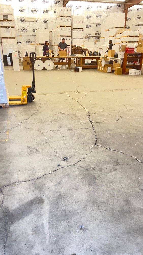 CROWN WINE SHIPPING Updated September 2024 20 Photos & 10 Reviews