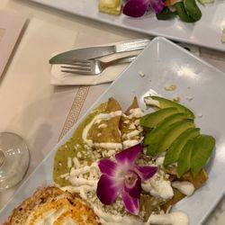 Los Jalapenos - Huevos Rancheros