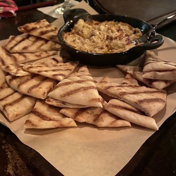 Vintage Sofa Bar - Crab dip - Wine Bars Near Me - Winston-Salem, North Carolina