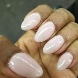 Super thick lumpy and unnatural nails that look like duck bills. Not worth it :( Super thick lumpy and unnatural nails that look like duck bills. Not worth it :(