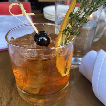 Community Tavern - Duck Fat Old Fashioned - New American Near Me - Chicago, Illinois Community Tavern - Duck Fat Old Fashioned - New American Near Me - Chicago, Illinois