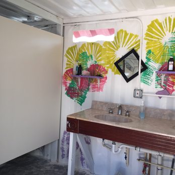 Tillett Hostel - Bathrooms also in the shipping container. Very warm inside. The access to toilets showers and sinks. - Guest Houses Near Me - Charlotte Amalie, Virgin Islands Tillett Hostel - Bathrooms also in the shipping container. Very warm inside. The access to toilets showers and sinks. - Guest Houses Near Me - Charlotte Amalie, Virgin Islands