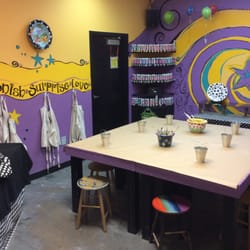 Doodlin Pottery Studio - Party room!