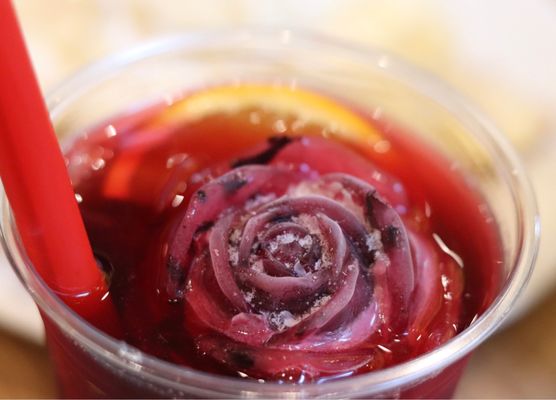 Cafe Bench | Crêpe Flushing by null