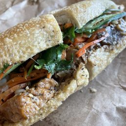 Veggie banh mi Veggie banh mi