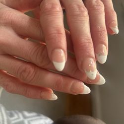 Expo Nails - Beautiful nails I showed the manicurist a picture of what I wanted and 100% nailed it lol