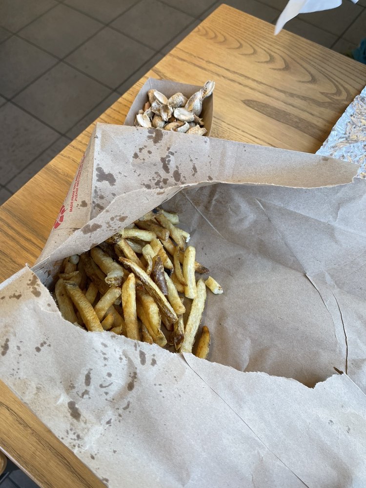 FIVE GUYS Updated June 2024 15 Photos & 26 Reviews 845 NW 9th St