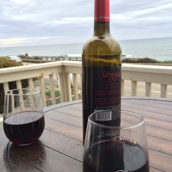 Sand Pebbles Inn - Drinking time - Hotels Near Me - Cambria, California Sand Pebbles Inn - Drinking time - Hotels Near Me - Cambria, California