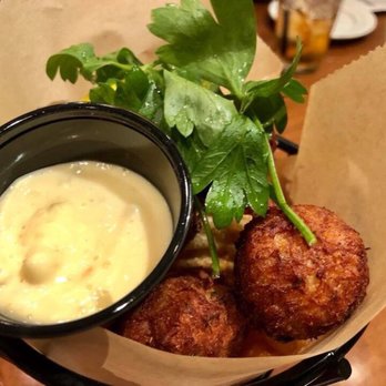 Phillips Seafood - Seafood Near Me - Baltimore, Maryland