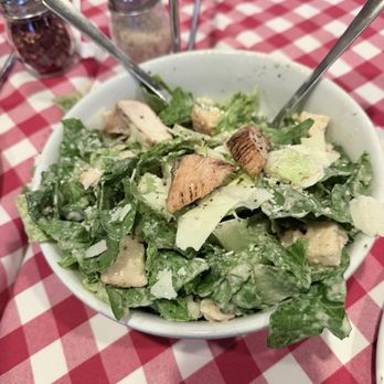 Grimaldi's Pizzeria - Very good Chicken Caesar Salad - Pizza Near Me - Sparks, Nevada
