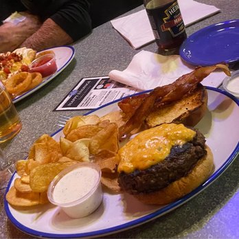Granite Falls Brewing Company - Bacon Pimento Cheese Burger - Breweries Near Me - Granite Falls, North Carolina Granite Falls Brewing Company - Bacon Pimento Cheese Burger - Breweries Near Me - Granite Falls, North Carolina