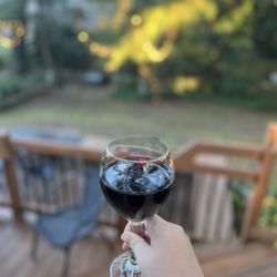Double Oaks Bed & Breakfast - Patio vibes!