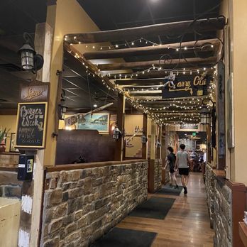 Oscar's Alehouse - New American Near Me - Eldersburg, Maryland