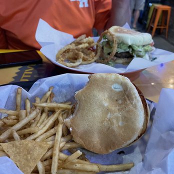 Executive Surf Club - There yummy burgers - Bars Near Me - Corpus Christi, Texas Executive Surf Club - There yummy burgers - Bars Near Me - Corpus Christi, Texas