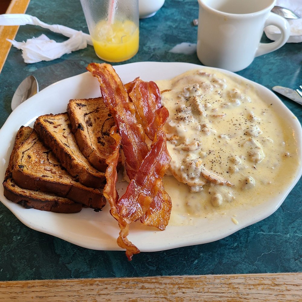 Katie's Kitchen - Country Sausage Gravy Platter - Ice Cream & Frozen Yogurt Near Me - Strasburg, Pennsylvania Katie's Kitchen - Country Sausage Gravy Platter - Ice Cream & Frozen Yogurt Near Me - Strasburg, Pennsylvania