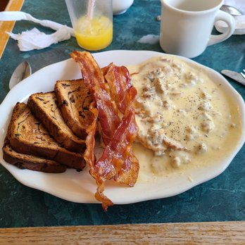 Katie's Kitchen - Country Sausage Gravy Platter - Ice Cream & Frozen Yogurt Near Me - Strasburg, Pennsylvania Katie's Kitchen - Country Sausage Gravy Platter - Ice Cream & Frozen Yogurt Near Me - Strasburg, Pennsylvania
