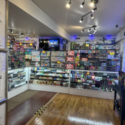 Del Ray Cigars & More - A wide variety of products. THC, CBD, Kratom, Nicotine, Grinders, Rolling papers , Vape, Vaporizers, Nic pouches, Juices..