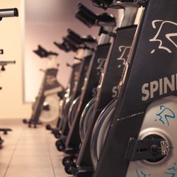 Atlantis Gym - Cours de spinning inclus avec l'abonnement / Spinning classes are included in the membership