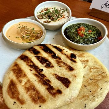 Gramercy Tavern - Flatbread dip trio - New American Near Me - New York, New York Gramercy Tavern - Flatbread dip trio - New American Near Me - New York, New York