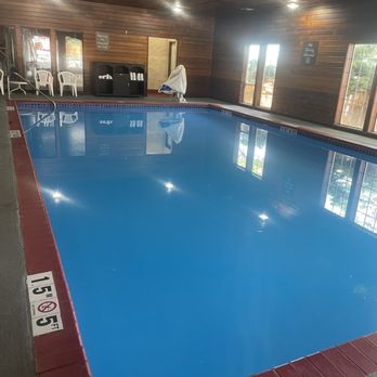 Comfort Inn & Suites - Pool - Hotels Near Me - Klamath Falls, Oregon Comfort Inn & Suites - Pool - Hotels Near Me - Klamath Falls, Oregon