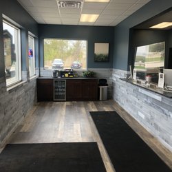 Mazur's Total Automotive - South Lyon - Our luxury waiting room!