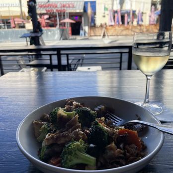 Asiatique Eatery - Pad See Ew - Asian Fusion Near Me - Ventura, California Asiatique Eatery - Pad See Ew - Asian Fusion Near Me - Ventura, California