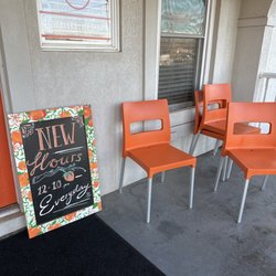 The Peach Cobbler Factory