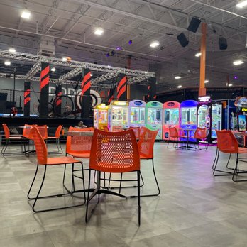 Sky Zone Trampoline Park - Amusement Parks Near Me - Pensacola, Florida Sky Zone Trampoline Park - Amusement Parks Near Me - Pensacola, Florida