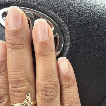 California Pretty Nails - Bad mani - Nail Salons Near Me - Maple Heights, Ohio