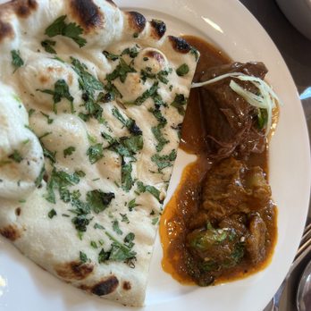 Sabri Nihari Restaurant - Garlic naan, goat curry, Sabrina Nahari beef curry - Pakistani Near Me - Chicago, Illinois Sabri Nihari Restaurant - Garlic naan, goat curry, Sabrina Nahari beef curry - Pakistani Near Me - Chicago, Illinois