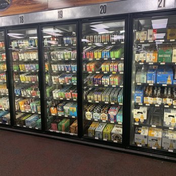 M & R Liquors - Beer, Wine & Spirits Near Me - Manchester, Connecticut
