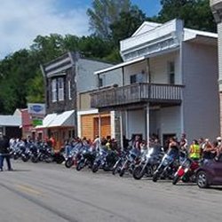 Buck Wild Bar & Grill
