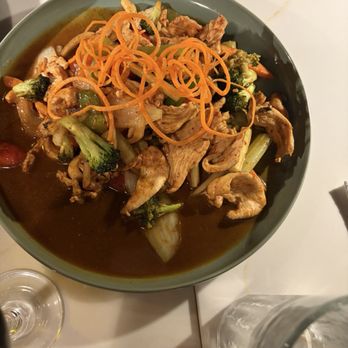 Thonglor Thai Bistro - Chicken with Pepper Curry - Thai Near Me - Denville, New Jersey Thonglor Thai Bistro - Chicken with Pepper Curry - Thai Near Me - Denville, New Jersey