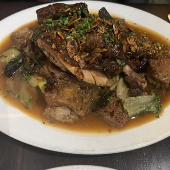 Avenue - Chicken entree - New American Near Me - Medfield, Massachusetts