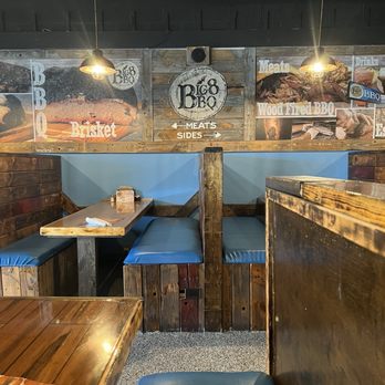 BIG8 BBQ - Comfy booth seating - Barbeque Near Me - Cape Coral, Florida BIG8 BBQ - Comfy booth seating - Barbeque Near Me - Cape Coral, Florida