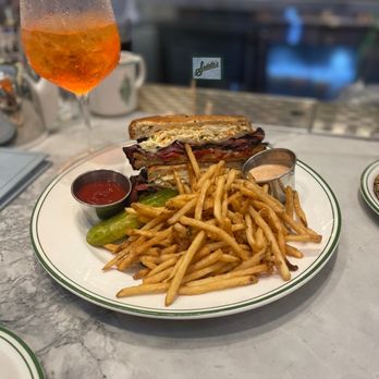 Sadelle's Coconut Grove - Pastrami sandwich - Breakfast & Brunch Near Me - Miami, Florida Sadelle's Coconut Grove - Pastrami sandwich - Breakfast & Brunch Near Me - Miami, Florida