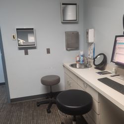 Northern Opthalmic Associates - Patient room!